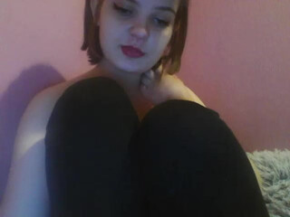 GilmoreLaeq webcam show cute passion relish swallows dildo