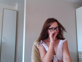 HoneyIAmHome webcam show cum from vibrator