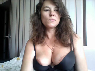 Iriskasweety webcam show Horny chicks