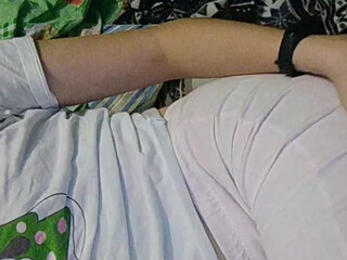 Kammi-A-L webcam show crazy whore dabbles with sex machine