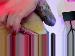 KasaraWood webcam show gorgeous big boobs