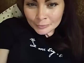 Katerinagreiz webcam show big tit babe fucked by a toy