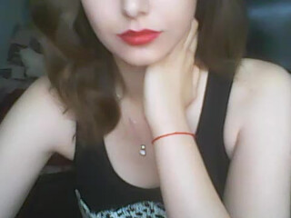 kissulyaa webcam show naughty babe puts big tits