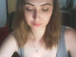 kissulyaa webcam show fucks herself with different sized dicks