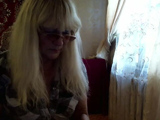 Kleopatra675 webcam show lovely maid