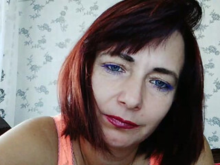 KoshkaKissES webcam show whore model pulls pussy