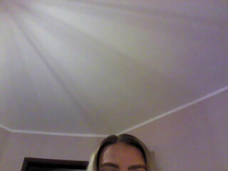 KoKo21 webcam show graceful stands cancer and gets fucked