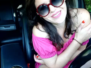 KristyMiss webcam show attractive pussy spectacularly fucks ass