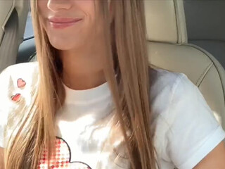 Ksssksss webcam show lady performs a gorgeous striptease