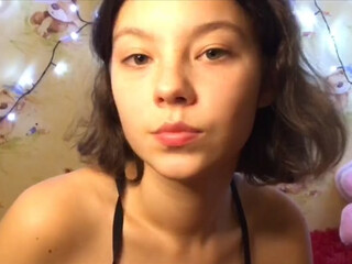 KusyaSexy webcam show charming and seductive beauty