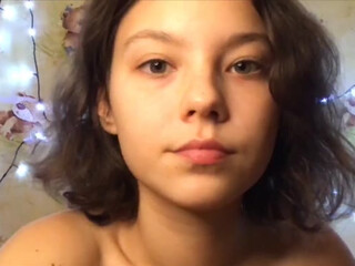 KusyaSexy webcam show exquisite bitch indulges with a toy