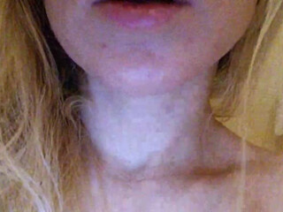 kukohubo webcam show Naughty babe