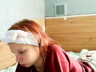 Laura-Foxy webcam show busty chick jerks off her phallus