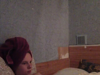 Laura-Foxy webcam show Long crumb