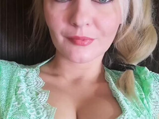 LeraZay webcam show big breasted slut fucks shaved cunt