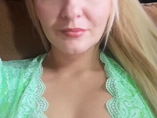 LeraZay webcam show Dark haired baby