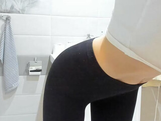 licealistkaaa  webcam show hot beast sticks fingers in wet holes