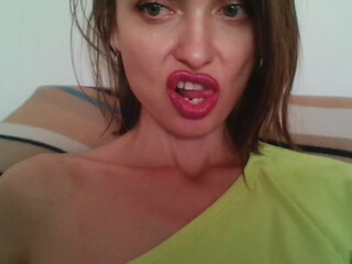 lilisexy14 webcam show Beautiful chick