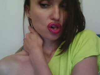 lilisexy14 webcam show naughty pupa demonstrates her body