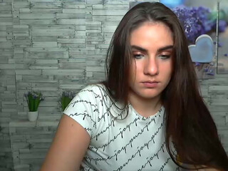 lindafree webcam show shy young lady caresses intimate places