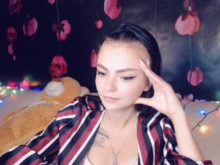 Livia D webcam show slut shows his designed holes