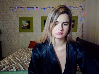 Lola Tern webcam show young beauty fucks phallus