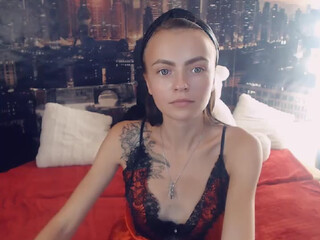 Livia D webcam show whore model shows off her beauty