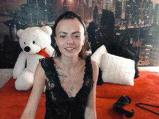 Livia D webcam show amazing mare dancing striptease