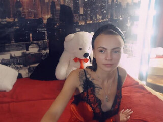 Livia D webcam show exercising