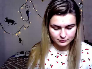 Lola Tern webcam show jerking on a chair