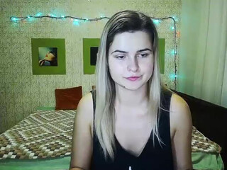 Lola Tern webcam show Sexy brunette