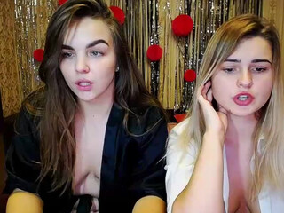 Lola Tern webcam show girl in stockings shows juicy ass