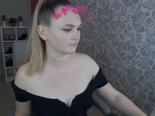 Loveesucking webcam show 12 March 2020