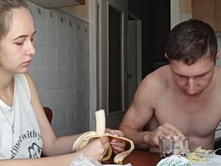 LoVeGolugki webcam show lustful mommy shows charms