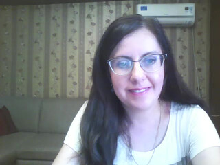 mandarinka28 webcam show naughty passion caresses shaved pussy