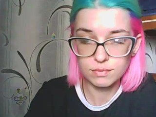 malvinella webcam show Adorable babe sucks and fucks great