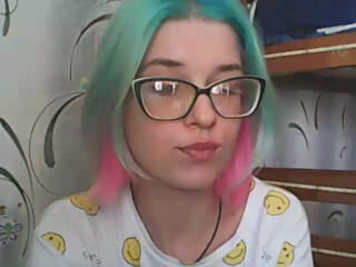 malvinella webcam show Cute little girl