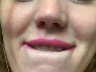 mariannaa webcam show amazing wench fucks herself with sex toys