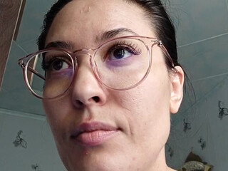 Marina4Love webcam show beauty fucks with a rubber doll