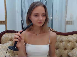 MikkiKris webcam show crazy woman masturbating cunt with hand