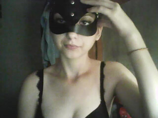 Milesta2 webcam show busty doll and her blue friend