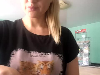 MilanaSweet webcam show Titty mare