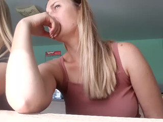 MilanaSweet webcam show 28 august 2020