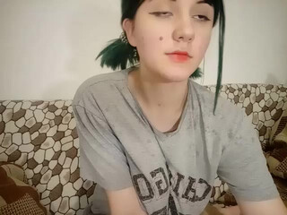 MintMira webcam show imposing slut fucks pussy with fingers