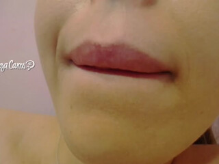 millarina webcam show having fun with a toy