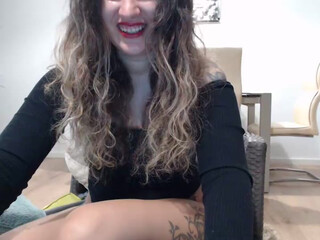 MissDivinna webcam show fiercely jerking off her fat pussy