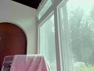 Miss Diamond webcam show bitch with big tits rides vagina toy