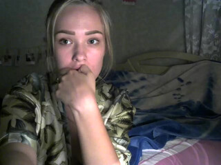 MissSunOh webcam show full length striptease