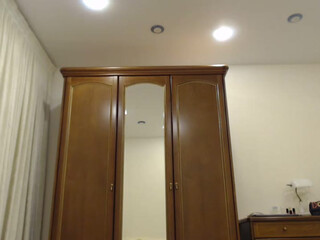 MsLily webcam show exciting trash boasts a body