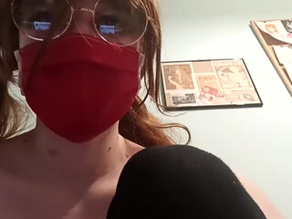 Narcyzja webcam show black-haired nymph pulls pussy